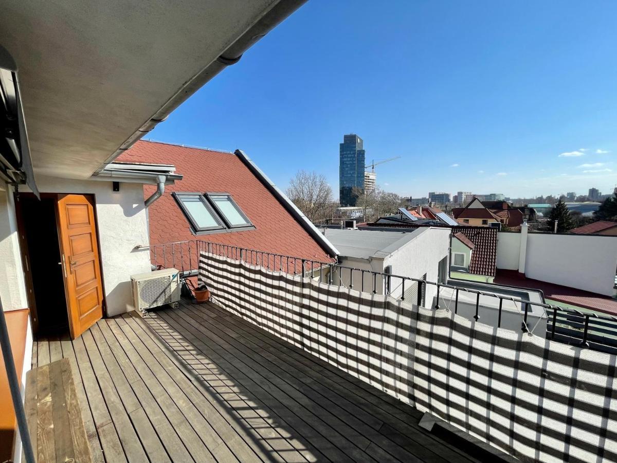 Beautiful And Romantic Penthouse With Two Terraces Bratislava Buitenkant foto