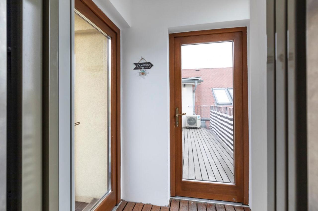 Beautiful And Romantic Penthouse With Two Terraces Bratislava Buitenkant foto